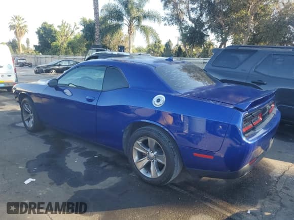 ✅ 2019 Dodge Challenger SXT • VIN: 2C3CDZAG5KH752071 • Lot: 86118755. Wystawiony na Copart z przebiegiem 67 930 mil. Bezpłatny archiwum sprzedaży aukcyjnych z USA i szczegółowy raport historii pojazdu na DreamBid. Zdjęcie 2.