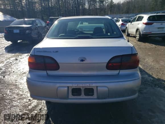 2003 Chevrolet Malibu LS z VIN 1G1NE52J33M645029, wystawiony jako Copart lot #46827045 z przebiegiem Nie podano mil oraz Czysty tytuł • Clean title. Historia ofert i sprzedaży dostępna na DreamBid. Obrazek 6.