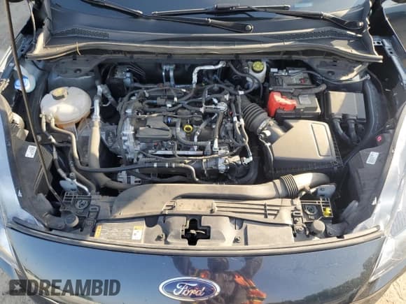 ✅ 2022 Ford Escape SE • VIN: 1FMCU9G60NUB47561 • Lot: 55983425. Listed on Copart with 48,671 mi. Free auction sales archive from the USA and detailed vehicle history report at DreamBid. Image 12.