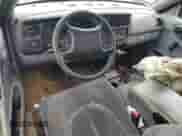 1998 Dodge Dakota SLT z VIN 1B7GL22YXWS651881, wystawiony jako Copart lot #73191384 z przebiegiem Nie podano mil oraz Szkoda całkowita • Salvage title. Historia ofert i sprzedaży dostępna na DreamBid. Obrazek 8.