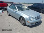 ✅ 2008 Mercedes-Benz CLK 350 • VIN: WDBTK56F28T088641 • Lot: 41797102. Wystawiony na IAAI z przebiegiem 136 971 mil. Bezpłatny archiwum sprzedaży aukcyjnych z USA i szczegółowy raport historii pojazdu na DreamBid. Zdjęcie 1.