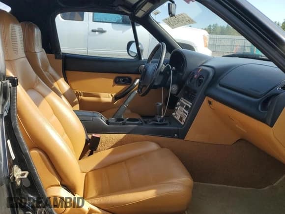 ✅ 1994 Mazda MX-5 Miata • VIN: JM1NA3537R0516683 • Lot: 56464905. Wystawiony na Copart z przebiegiem 101 845 mil. Bezpłatny archiwum sprzedaży aukcyjnych z USA i szczegółowy raport historii pojazdu na DreamBid. Zdjęcie 10.