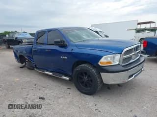 ✅ 2010 Dodge 1500 ST • VIN: 1D7RB1GK3AS247362 • Lot: 42330938. Wystawiony na IAAI z przebiegiem 230 432 mil. Bezpłatny archiwum sprzedaży aukcyjnych z USA i szczegółowy raport historii pojazdu na DreamBid. Zdjęcie 1.