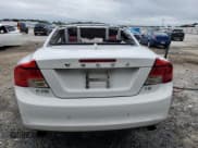 ✅ 2012 Volvo C70 T5 • VIN: YV1672MC7CJ127231 • Лот: 84770915. Опубликован ранее на Copart с пробегом 154 958 миль. Бесплатный доступ к архиву аукционных продаж из США и подробный отчёт об истории автомобиля на DreamBid. Изображение 6.