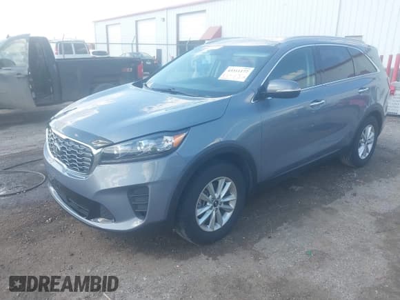 ✅ 2020 Kia Sorento LX • VIN: 5XYPG4A32LG624214 • Лот: 43311177. Опубликован ранее на IAAI с пробегом 100 377 миль. Бесплатный доступ к архиву аукционных продаж из США и подробный отчёт об истории автомобиля на DreamBid. Изображение 17.