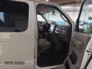 ✅ 2014 Ford Econoline Passenger XL • VIN: 1FBSS3BL6EDB05223 • Lot: 42022260. Wystawiony na IAAI z przebiegiem 147 018 mil. Bezpłatny archiwum sprzedaży aukcyjnych z USA i szczegółowy raport historii pojazdu na DreamBid. Zdjęcie 5.