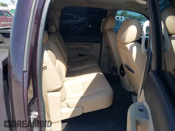 ✅ 2008 GMC Sierra 1500 SLT • VIN: 2GTEK13JX81266197 • Lot: 43330577. Listed on IAAI with 260,934 mi. Free auction sales archive from the USA and detailed vehicle history report at DreamBid. Image 8.