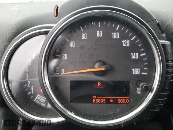 ✅ 2017 MINI Countryman Cooper • VIN: WMZYS7C39H3E06934 • Lot: 91021435. Wystawiony na Copart z przebiegiem 83 895 mil. Bezpłatny archiwum sprzedaży aukcyjnych z USA i szczegółowy raport historii pojazdu na DreamBid. Zdjęcie 9.