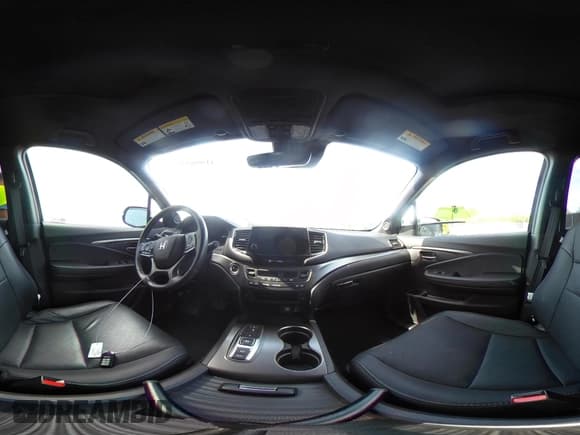 ✅ 2021 Honda Passport EX-L • VIN: 5FNYF8H59MB031013 • Lot: 41998552. Listed on IAAI with 25,618 mi. Free auction sales archive from the USA and detailed vehicle history report at DreamBid. Image 21.