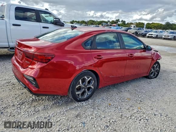 ✅ 2020 Kia Forte LXS • VIN: 3KPF24ADXLE206077 • Lot: 94831325. Wystawiony na Copart z przebiegiem 73 805 mil. Bezpłatny archiwum sprzedaży aukcyjnych z USA i szczegółowy raport historii pojazdu na DreamBid. Zdjęcie 3.