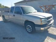 ✅ 2004 Chevrolet Silverado 1500 LT • VIN: 1GCEC19TX4E224854 • Lot: 43118666. Wystawiony na IAAI z przebiegiem 168 898 mil. Bezpłatny archiwum sprzedaży aukcyjnych z USA i szczegółowy raport historii pojazdu na DreamBid. Zdjęcie 1.