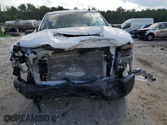 ✅ 2024 Chevrolet Silverado 1500 • VIN: 1GB0WLE73RF410425 • Лот: 71680785. Опубликован ранее на Copart с пробегом 5 847 миль. Бесплатный доступ к архиву аукционных продаж из США и подробный отчёт об истории автомобиля на DreamBid. Изображение 5.