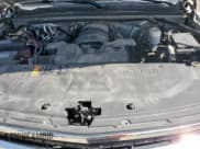 ✅ 2018 Chevrolet Tahoe LS • VIN: 1GNSCAKCXJR137495 • Lot: 66990185. Wystawiony na Copart z przebiegiem 170 079 mil. Bezpłatny archiwum sprzedaży aukcyjnych z USA i szczegółowy raport historii pojazdu na DreamBid. Zdjęcie 11.