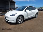 ✅ 2023 Tesla Model Y Long Range • VIN: 7SAYGDEE1PF752864 • Lot: 43156315. Wystawiony na IAAI z przebiegiem 30 553 mil. Bezpłatny archiwum sprzedaży aukcyjnych z USA i szczegółowy raport historii pojazdu na DreamBid. Zdjęcie 19.
