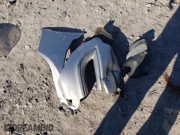 ✅ 2011 Hyundai Sonata SE • VIN: 5NPEC4AC4BH122573 • Lot: 89730045. Listed on Copart with 194,195 mi. Free auction sales archive from the USA and detailed vehicle history report at DreamBid. Image 12.