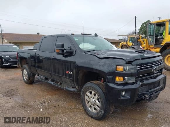 ✅ 2017 Chevrolet Silverado 2500HD LT • VIN: 1GC1KVEY9HF111035 • Lot: 41470279. Wystawiony na IAAI z przebiegiem 155 494 mil. Bezpłatny archiwum sprzedaży aukcyjnych z USA i szczegółowy raport historii pojazdu na DreamBid. Zdjęcie 1.