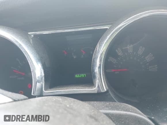 ✅ 2007 Ford Mustang Deluxe • VIN: 1ZVFT80NX75211227 • Lot: 42412832. Listed on IAAI with 166,297 mi. Free auction sales archive from the USA and detailed vehicle history report at DreamBid. Image 7.