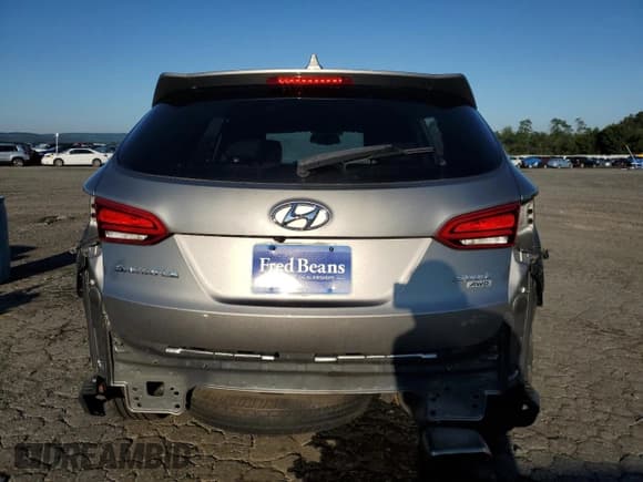 ✅ 2018 Hyundai Santa Fe 2.4L • VIN: 5NMZUDLB8JH067060 • Lot: 62051424. Wystawiony na Copart z przebiegiem 59 910 mil. Bezpłatny archiwum sprzedaży aukcyjnych z USA i szczegółowy raport historii pojazdu na DreamBid. Zdjęcie 6.