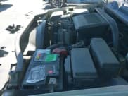 ✅ 2006 Jeep Commander • VIN: 1J8HH48NX6C330781 • Lot: 41604799. Listed on IAAI with 117,200 mi. Free auction sales archive from the USA and detailed vehicle history report at DreamBid. Image 20.