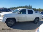 ✅ 2008 Honda Ridgeline RTX • VIN: 2HJYK16328H528985 • Lot: 43226165. Wystawiony na IAAI z przebiegiem 13 501 mil. Bezpłatny archiwum sprzedaży aukcyjnych z USA i szczegółowy raport historii pojazdu na DreamBid. Zdjęcie 14.