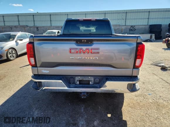 ✅ 2020 GMC Sierra 1500 • VIN: 1GTR9AEF6LZ221022 • Лот: 81638415. Опубликован ранее на Copart с пробегом 121 808 миль. Бесплатный доступ к архиву аукционных продаж из США и подробный отчёт об истории автомобиля на DreamBid. Изображение 6.
