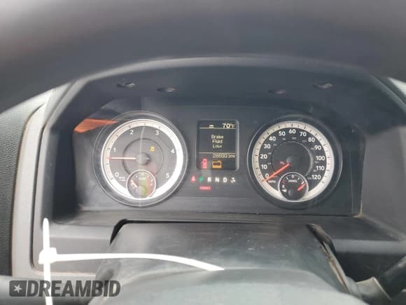 ✅ 2013 Ram 2500 Tradesman • VIN: 3C6UR5CL0DG584841 • Lot: 70823125. Listed on Copart with 285,931 mi. Free auction sales archive from the USA and detailed vehicle history report at DreamBid. Image 9.