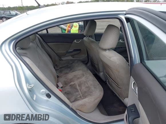 ✅ 2012 Honda Civic • VIN: JHMFB4F23CS001798 • Lot: 43373104. Wystawiony na IAAI z przebiegiem 137 496 mil. Bezpłatny archiwum sprzedaży aukcyjnych z USA i szczegółowy raport historii pojazdu na DreamBid. Zdjęcie 8.