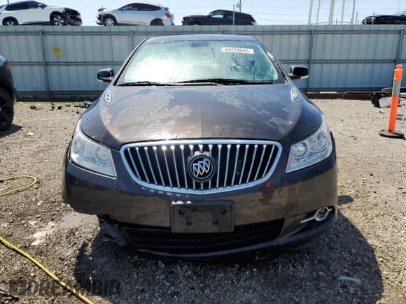 ✅ 2013 Buick LaCrosse Leather • VIN: 1G4GC5ERXDF201509 • Lot: 54270045. Listed on Copart with 136,859 mi. Free auction sales archive from the USA and detailed vehicle history report at DreamBid. Image 5.