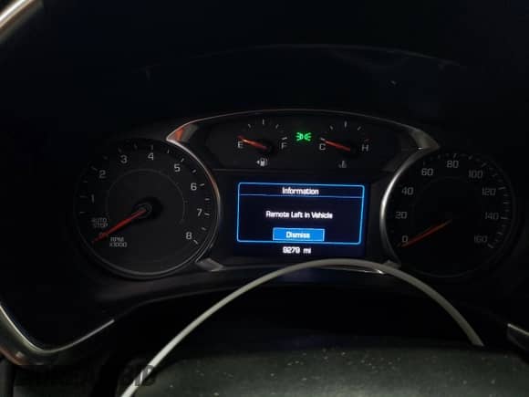 2020 Chevrolet Equinox LT z VIN 3GNAXKEV1LS642280, wystawiony jako Copart lot #86258035 z przebiegiem 9 279 mil mil oraz Szkoda całkowita • Salvage title. Historia ofert i sprzedaży dostępna na DreamBid. Obrazek 9.