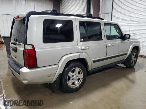 ✅ 2008 Jeep Commander Sport • VIN: 1J8HG48N68C211311 • Lot: 51798825. Wystawiony na Copart z przebiegiem 167 082 mil. Bezpłatny archiwum sprzedaży aukcyjnych z USA i szczegółowy raport historii pojazdu na DreamBid. Zdjęcie 3.