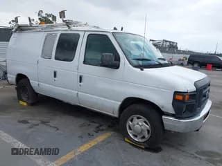 ✅ 2010 Ford Econoline Cargo Commercial • VIN: 1FTNE2EL1ADA19303 • Lot: 42137014. Wystawiony na IAAI z przebiegiem 145 210 mil. Bezpłatny archiwum sprzedaży aukcyjnych z USA i szczegółowy raport historii pojazdu na DreamBid. Zdjęcie 1.