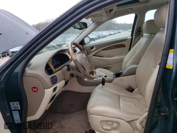 ✅ 2004 Jaguar S-Type • VIN: SAJEA01T14FN00944 • Лот: 80761654. Опубликован ранее на Copart с пробегом 190 817 миль. Бесплатный доступ к архиву аукционных продаж из США и подробный отчёт об истории автомобиля на DreamBid. Изображение 7.