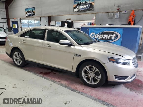 ✅ 2017 Ford Taurus SEL • VIN: 1FAHP2H88HG116768 • Lot: 57888415. Listed on Copart with 56,773 mi. Free auction sales archive from the USA and detailed vehicle history report at DreamBid. Image 4.