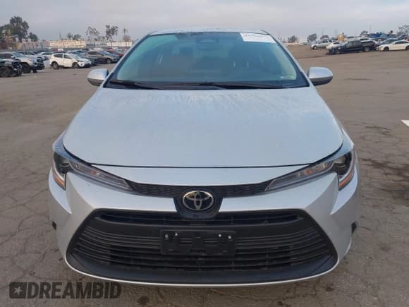 ✅ 2025 Toyota Corolla LE • VIN: 5YFB4MDE4SP317556 • Lot: 43496673. Listed on IAAI with 4,748 mi. Free auction sales archive from the USA and detailed vehicle history report at DreamBid. Image 12.