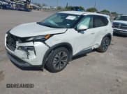 ✅ 2021 Nissan Rogue SV • VIN: 5N1AT3BA5MC812977 • Lot: 42963218. Wystawiony na IAAI z przebiegiem 15 232 mil. Bezpłatny archiwum sprzedaży aukcyjnych z USA i szczegółowy raport historii pojazdu na DreamBid. Zdjęcie 2.