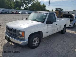 1998 Chevrolet Silverado 1500 z VIN 1GCEC14W8WZ271684, wystawiony jako Copart lot #71021915 z przebiegiem 168 055 mil mil oraz Szkoda całkowita • Salvage title. Historia ofert i sprzedaży dostępna na DreamBid. Obrazek 1.