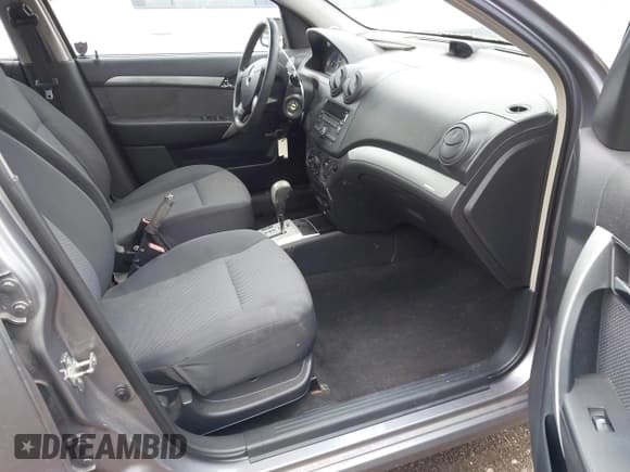 ✅ 2011 Chevrolet Aveo 1LT • VIN: KL1TD5DE9BB188052 • Lot: 41919640. Wystawiony na IAAI z przebiegiem 103 199 mil. Bezpłatny archiwum sprzedaży aukcyjnych z USA i szczegółowy raport historii pojazdu na DreamBid. Zdjęcie 5.