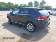 ✅ 2011 Lincoln MKX • VIN: 2LMDJ8JK4BBJ24397 • Lot: 42619576. Wystawiony na IAAI z przebiegiem 200 090 mil. Bezpłatny archiwum sprzedaży aukcyjnych z USA i szczegółowy raport historii pojazdu na DreamBid. Zdjęcie 3.