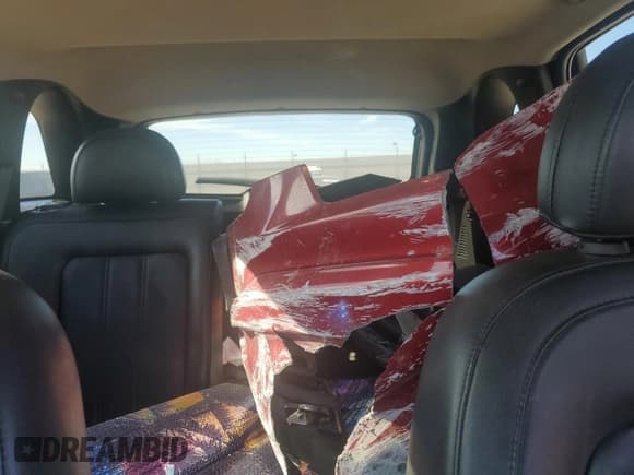 ✅ 2012 Chevrolet Captiva Sport LTZ • VIN: 3GNFL4E52CS657030 • Lot: 87184564. Wystawiony na Copart z przebiegiem 125 902 mil. Bezpłatny archiwum sprzedaży aukcyjnych z USA i szczegółowy raport historii pojazdu na DreamBid. Zdjęcie 10.