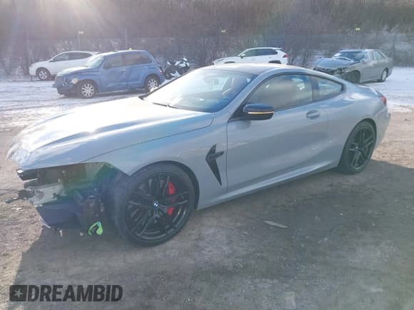 ✅ 2024 BMW M8 • VIN: WBSAE0C0XRCN42700 • Lot: 41239212. Listed on IAAI with 7,732 mi. Free auction sales archive from the USA and detailed vehicle history report at DreamBid. Image 18.
