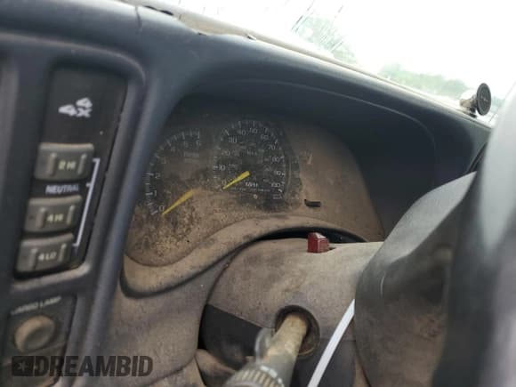 ✅ 2001 Chevrolet Silverado 2500HD LS • VIN: 1GCHK29U71E247907 • Лот: 54567435. Опубликован ранее на Copart с пробегом Не указан. Бесплатный доступ к архиву аукционных продаж из США и подробный отчёт об истории автомобиля на DreamBid. Изображение 9.