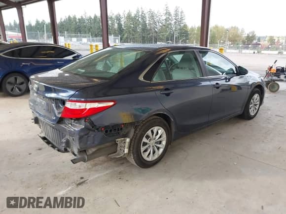 2015 Toyota Camry LE with VIN 4T4BF1FK5FR493778, listed as a IAAI auction lot 43476551 with 55,165 mi miles and . Bid and sale history available at DreamBid. Image 4.