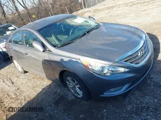 ✅ 2013 Hyundai Sonata GL • VIN: 5NPEB4ACXDH549780 • Lot: 41747499. Listed on IAAI with 154,880 mi. Free auction sales archive from the USA and detailed vehicle history report at DreamBid. Image 1.