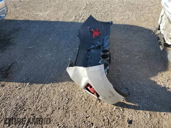 ✅ 2014 Hyundai Veloster Turbo • VIN: KMHTC6AE6EU184759 • Lot: 87099815. Wystawiony na Copart z przebiegiem 37 274 mil. Bezpłatny archiwum sprzedaży aukcyjnych z USA i szczegółowy raport historii pojazdu na DreamBid. Zdjęcie 12.