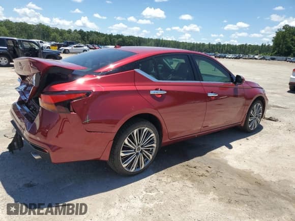 ✅ 2024 Nissan Altima SL • VIN: 1N4BL4EW5RN340481 • Lot: 66007725. Wystawiony na Copart z przebiegiem 17 983 mil. Bezpłatny archiwum sprzedaży aukcyjnych z USA i szczegółowy raport historii pojazdu na DreamBid. Zdjęcie 3.