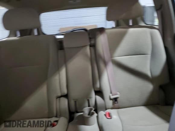 ✅ 2011 Toyota Highlander • VIN: 5TDBK3EH5BS079460 • Лот: 81057285. Опубликован ранее на Copart с пробегом 140 708 миль. Бесплатный доступ к архиву аукционных продаж из США и подробный отчёт об истории автомобиля на DreamBid. Изображение 10.