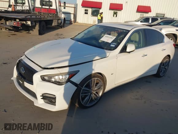 ✅ 2015 Infiniti Q50 Premium • VIN: JN1BV7AP1FM336842 • Lot: 40893482. Wystawiony na IAAI z przebiegiem 96 634 mil. Bezpłatny archiwum sprzedaży aukcyjnych z USA i szczegółowy raport historii pojazdu na DreamBid. Zdjęcie 20.