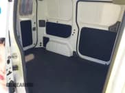 ✅ 2015 Nissan NV200 SV • VIN: 3N6CM0KNXFK730197 • Lot: 42914181. Wystawiony na IAAI z przebiegiem 95 342 mil. Bezpłatny archiwum sprzedaży aukcyjnych z USA i szczegółowy raport historii pojazdu na DreamBid. Zdjęcie 8.