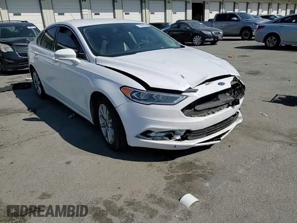 ✅ 2017 Ford Fusion SE • VIN: 3FA6P0HD2HR153395 • Lot: 70981805. Wystawiony na Copart z przebiegiem 141 433 mil. Bezpłatny archiwum sprzedaży aukcyjnych z USA i szczegółowy raport historii pojazdu na DreamBid. Zdjęcie 14.