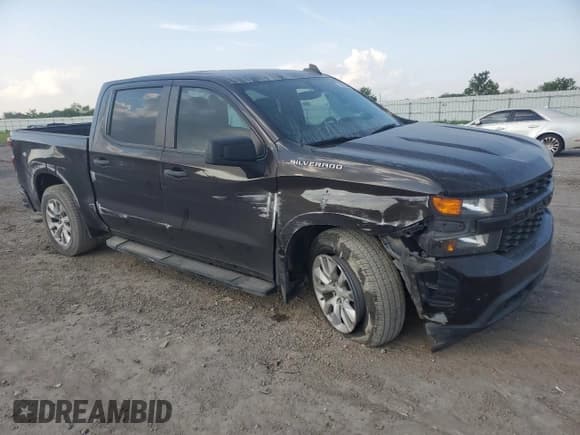 ✅ 2020 Chevrolet Silverado 1500 Custom • VIN: 3GCPWBEH1LG137536 • Lot: 72435284. Wystawiony na Copart z przebiegiem 78 881 mil. Bezpłatny archiwum sprzedaży aukcyjnych z USA i szczegółowy raport historii pojazdu na DreamBid. Zdjęcie 4.